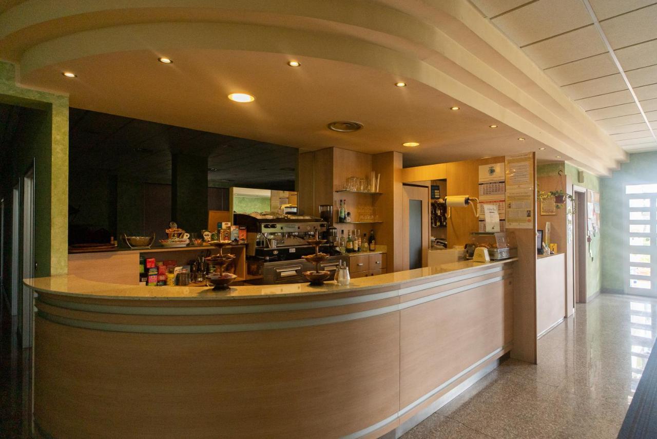 Hotel La Fonte A 300M Uscita A14 Pescara Nord Citta Sant'Angelo Exterior foto